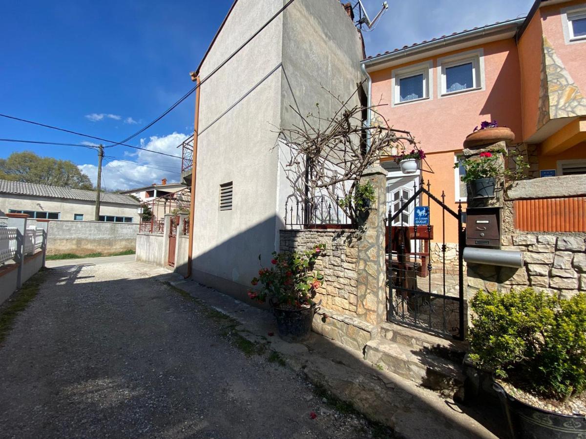 Studio Apartment Elsa Galižana Exterior foto